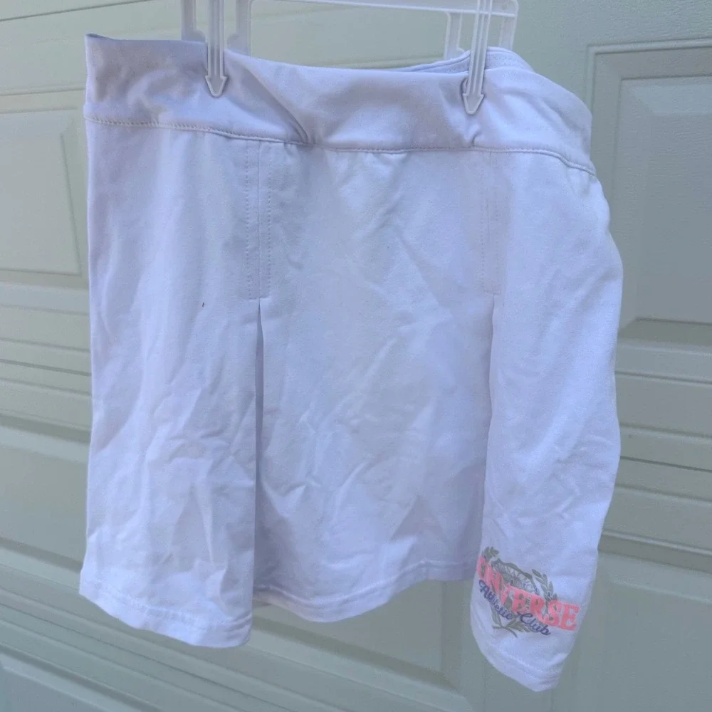 Converse Girls Athletic Club Skort White Pleated Skirt Size S 8-10 NWT